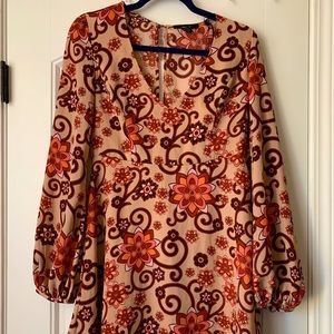 Retro hippie bell sleeve floral dress